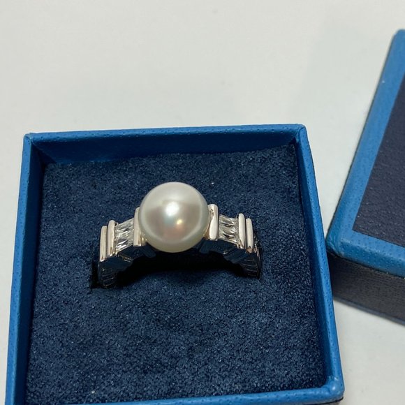 Cultured Freshwater Pearl (10mm) & Cubic Zirconia Ring In Sterling Silver 925 - Picture 3 of 8